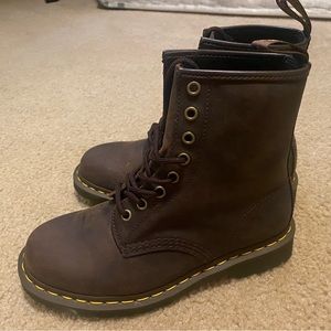 Dr Doc Martens W7 M6 Brown leather boots 8 hole laces, Air Wair bouncing soles